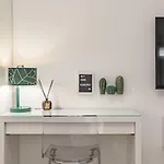 Studio Apartment Home