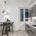 Апартаменты Studio Apartment Home